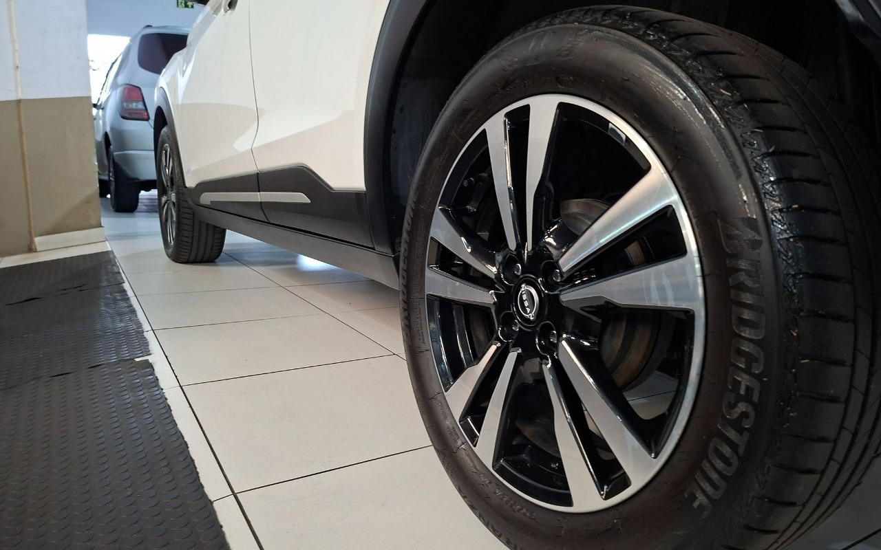 imagem-https://www.socarrao.com.br/sc-vehicle-images-prod/3459827/1787887324697-MTguanBn.jpg