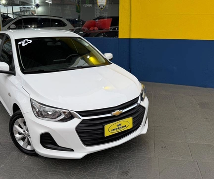 Chevrolet Onix 2023 Branco — foto 1 de 3