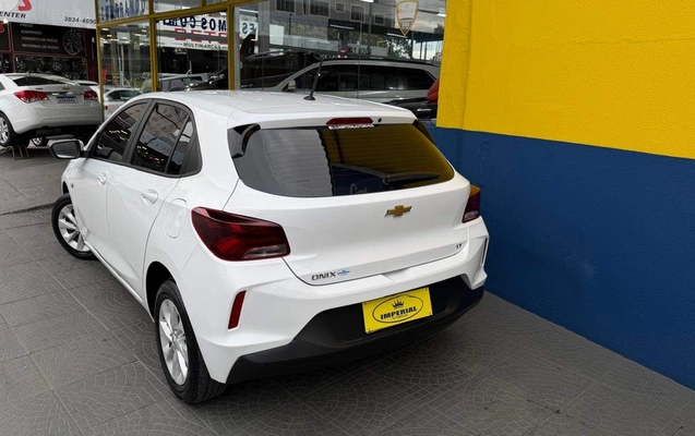 imagem-https://www.socarrao.com.br/sc-vehicle-images-prod/3459836/1787791713203-a4362d2fda7e4f699595281022a9dd53_1787791501347.jpg