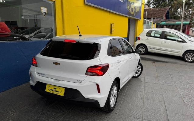 imagem-https://www.socarrao.com.br/sc-vehicle-images-prod/3459836/1787791713205-86433c5ac8564eb08af8d28c74fd872d_1787791501351.jpg