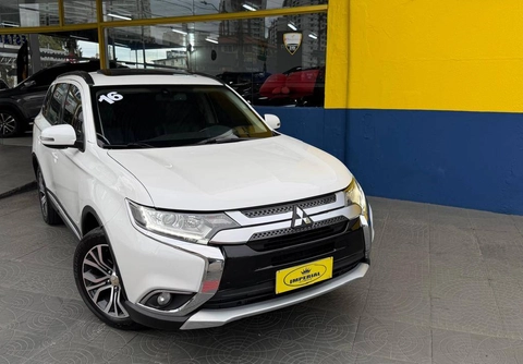 Mitsubishi OUTLANDER 2.0 16V 160cv Aut. 2016 Branco — foto 1 de 3