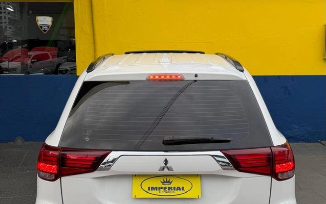 imagem-https://www.socarrao.com.br/sc-vehicle-images-prod/3460149/1787794508215-112fd1d15b0e4680b2dd8e68456a19da_1787794084825.jpg