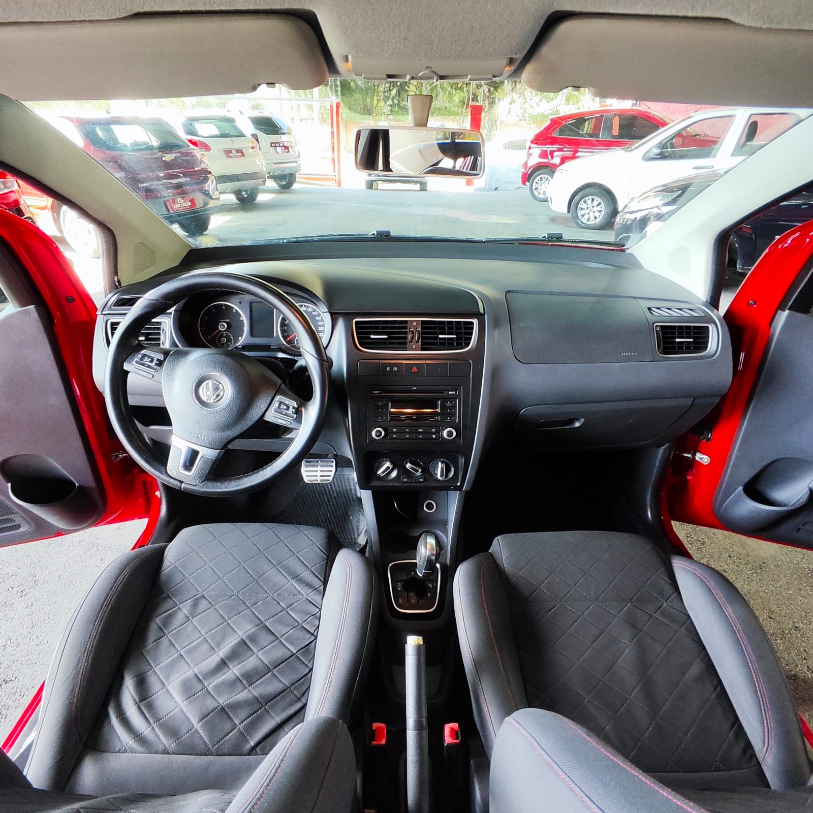 imagem-https://www.socarrao.com.br/sc-vehicle-images-prod/3461/1769987760200-6932732OR_1758383034_94_910.jpg