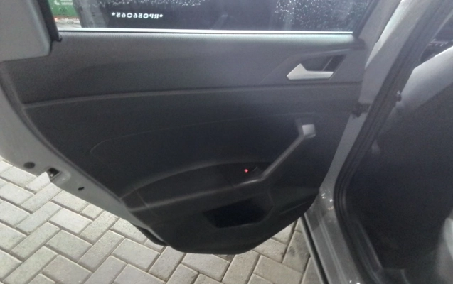imagem-https://www.socarrao.com.br/sc-vehicle-images-prod/3461688/1787804765515-1_013827.jpg
