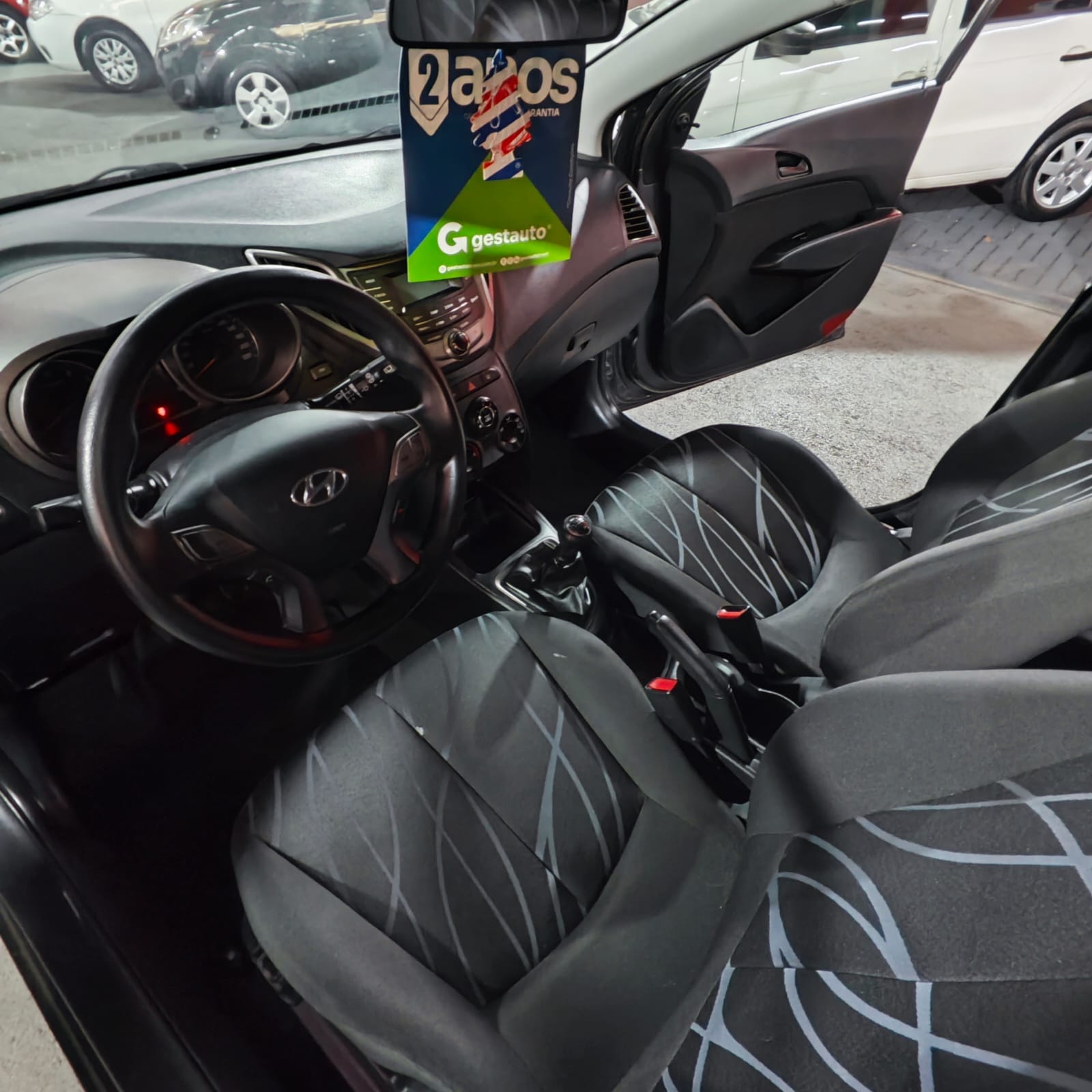 imagem-https://www.socarrao.com.br/sc-vehicle-images-prod/3462/1769987760410-6932736OR_1758383237_37_830.jpg