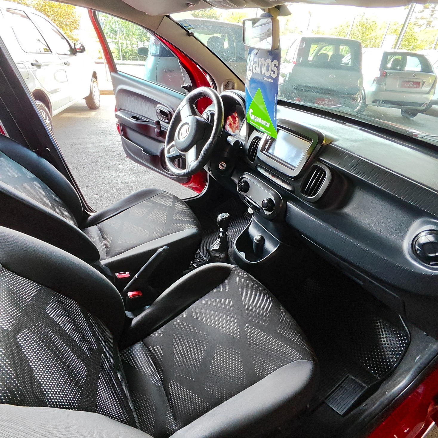 imagem-https://www.socarrao.com.br/sc-vehicle-images-prod/3466/1769987761434-6960961OR_1759456860_29_450.jpg