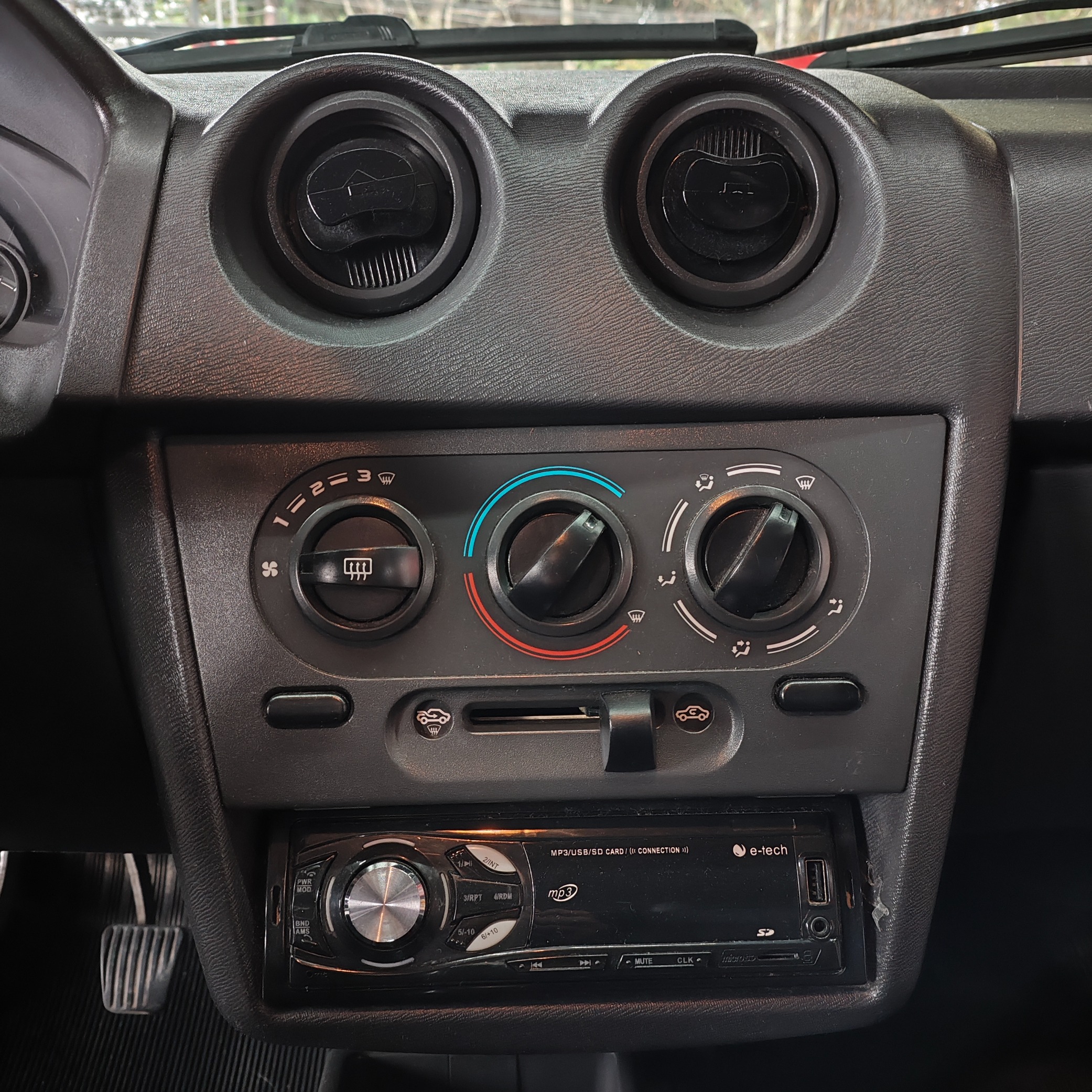 imagem-https://www.socarrao.com.br/sc-vehicle-images-prod/3467/1769987761842-6960963OR_1759460043_98_200.jpg