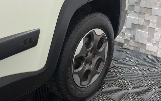 imagem-https://www.socarrao.com.br/sc-vehicle-images-prod/3468296/1789563243438-8397679_3_B_c3279d0618.jpeg