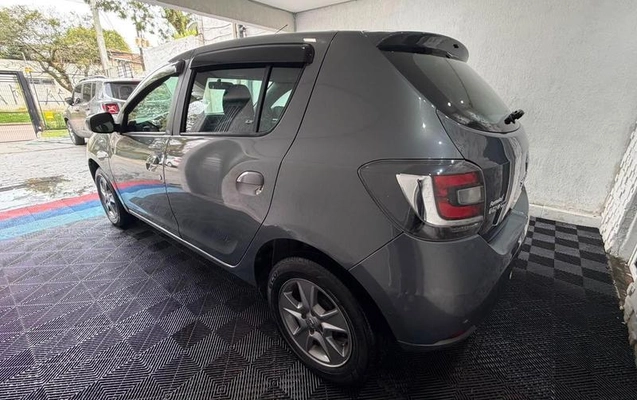 imagem-https://www.socarrao.com.br/sc-vehicle-images-prod/3468324/1789563232988-8413404_12_B_4e4a80c434.jpeg