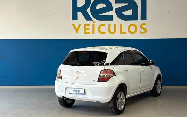 imagem-https://www.socarrao.com.br/sc-vehicle-images-prod/3468416/1787833050009-cc73be20-a8d4-4362-8bf7-ea36473519f7.jpg