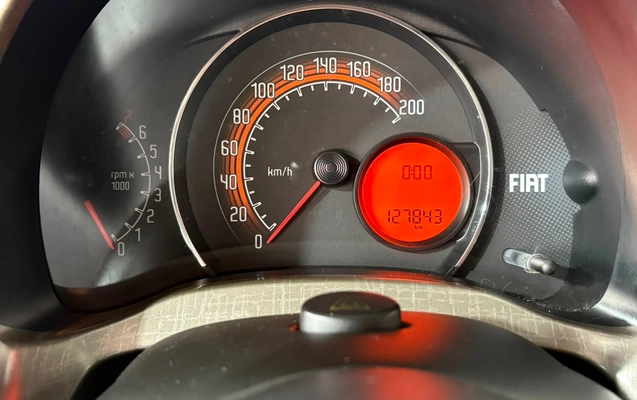 imagem-https://www.socarrao.com.br/sc-vehicle-images-prod/3468459/1787833152314-12b6dd45-1fd9-4904-afe3-cde8dfd37c65.jpg