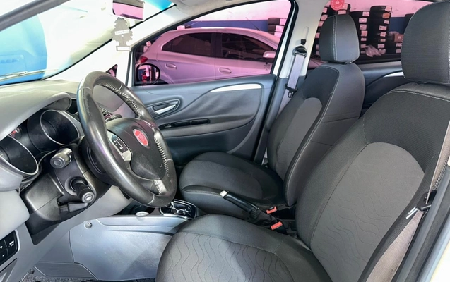 imagem-https://www.socarrao.com.br/sc-vehicle-images-prod/3468531/1787833385640-a9ab8b2c-7e0f-4273-b724-ef6eafcac31a.jpg