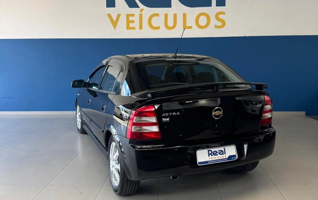 imagem-https://www.socarrao.com.br/sc-vehicle-images-prod/3468565/1787833488601-f054d477-b200-4b0a-8d15-26b83fc5c594.jpg