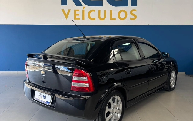 imagem-https://www.socarrao.com.br/sc-vehicle-images-prod/3468565/1787833488603-a0302041-77b2-4f59-9f93-dae8ed316d88.jpg