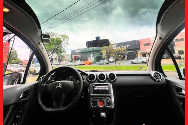 imagem-https://www.socarrao.com.br/sc-vehicle-images-prod/3468631/1787833640505-8321508_9_B_9ccb3a7887.jpg