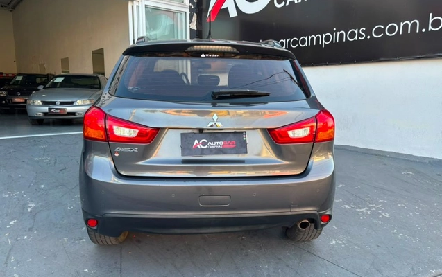 imagem-https://www.socarrao.com.br/sc-vehicle-images-prod/3468656/1789565477890-gb-1e240d2.jpg