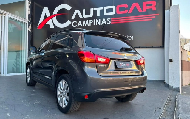 imagem-https://www.socarrao.com.br/sc-vehicle-images-prod/3468656/1789565477891-gb-56f89a9.jpg