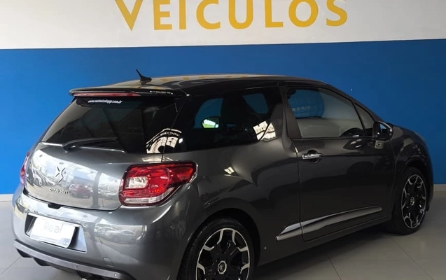 imagem-https://www.socarrao.com.br/sc-vehicle-images-prod/3468659/1787833782006-0ba0891c-ade2-44a8-a0e4-967c1efbb70b.jpg