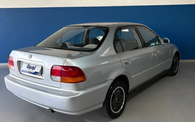 imagem-https://www.socarrao.com.br/sc-vehicle-images-prod/3468671/1787833864703-ad97ec08-e888-463d-8a01-669b0ba81dbe.jpg