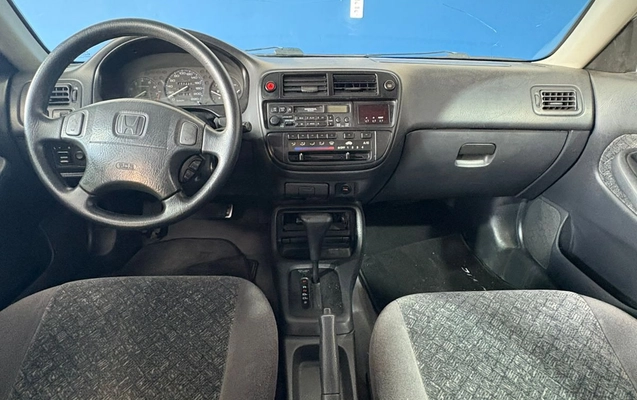 imagem-https://www.socarrao.com.br/sc-vehicle-images-prod/3468671/1787833864707-ba64bfa4-01a8-448a-b3cf-62e05aa9ebb2.jpg