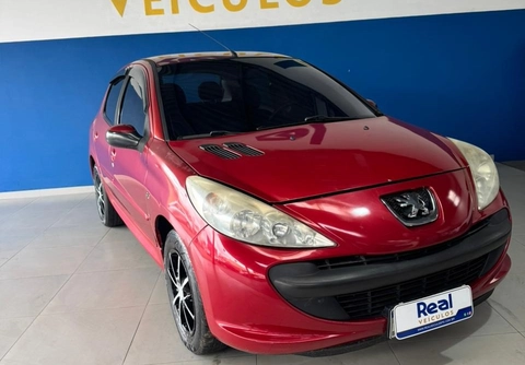 Peugeot 207 XR 1.4 Flex 8V 5p 2010 Vermelho — foto 1 de 3