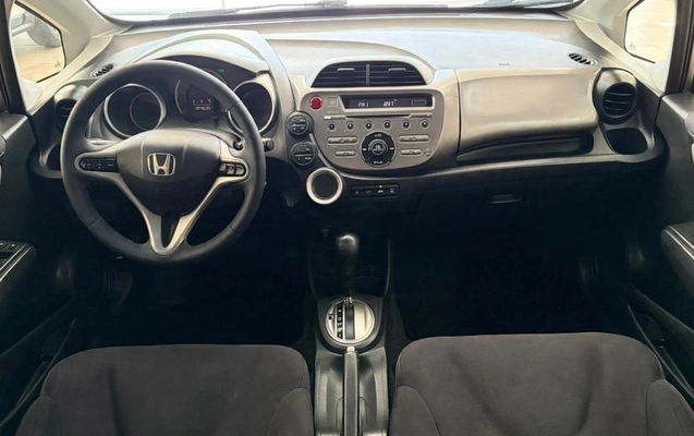 imagem-https://www.socarrao.com.br/sc-vehicle-images-prod/3468901/1789658014315-07decaedb6064644bce469019bf34977_1789656681539.jpg