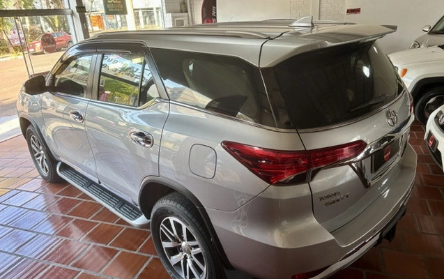 imagem-https://www.socarrao.com.br/sc-vehicle-images-prod/3468914/1788286384607-auyZwrcHmDpJVqTxKF9AgejHJvfsiWJ1.jpg