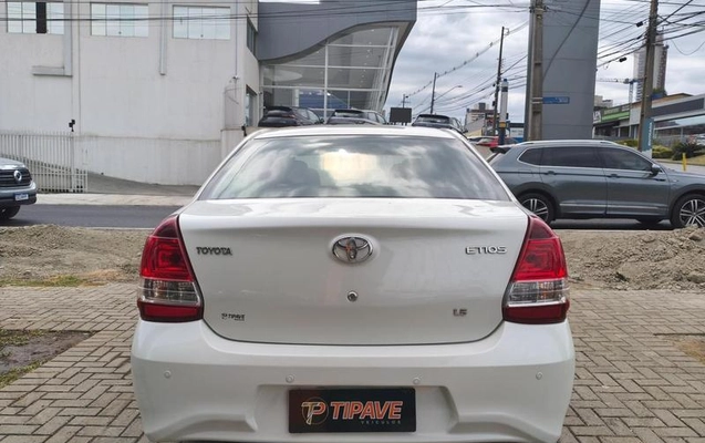 imagem-https://www.socarrao.com.br/sc-vehicle-images-prod/3469040/1789642990335-8407269_2_B_b7284feddc.jpeg