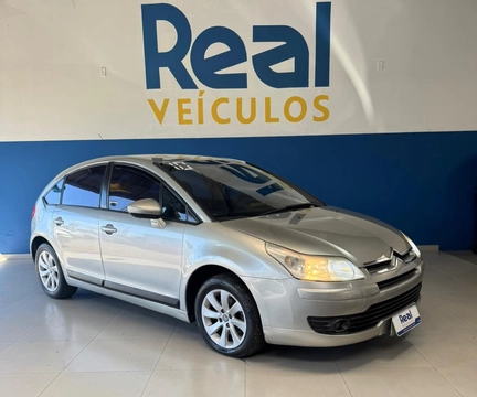 Citroën C4 2010 Prata — foto 1 de 3