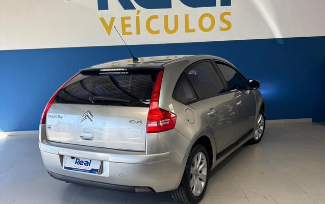 imagem-https://www.socarrao.com.br/sc-vehicle-images-prod/3469042/1787834464061-23fc31f1-e643-4c82-88e7-3fffe26d6a4f.jpg