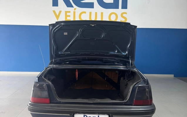 imagem-https://www.socarrao.com.br/sc-vehicle-images-prod/3469185/1787834643298-51b78d47-cca3-4c45-a990-9b65a074fc6a.jpg