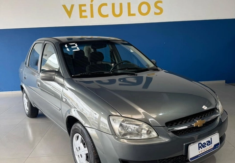 Chevrolet Corsa 2013 Cinza — foto 1 de 3