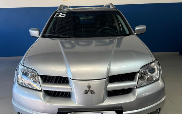 imagem-https://www.socarrao.com.br/sc-vehicle-images-prod/3469212/1787834692655-977b92f3-477f-44ba-b6f4-fd0c0c75b717.jpg