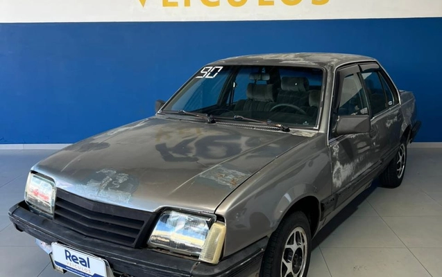 imagem-https://www.socarrao.com.br/sc-vehicle-images-prod/3469236/1787834754723-badf1e01-5fa8-4045-828f-a85fd1e0e694.jpg