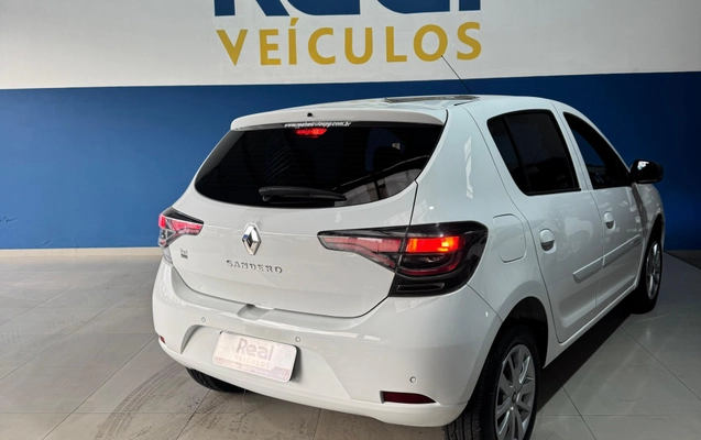imagem-https://www.socarrao.com.br/sc-vehicle-images-prod/3469237/1787834759668-79756bba-9995-46cc-b24d-384a1bdf3371.jpg