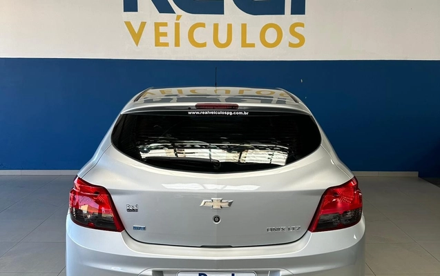 imagem-https://www.socarrao.com.br/sc-vehicle-images-prod/3469279/1787835005559-6f94ca49-911a-45b1-81e3-0f2808046703.jpg
