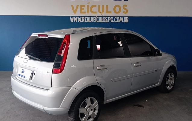 imagem-https://www.socarrao.com.br/sc-vehicle-images-prod/3469282/1787835018097-81d4a0e9-c629-434d-88c3-35ad9cbd2c5a.jpg