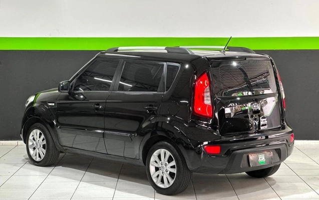 imagem-https://www.socarrao.com.br/sc-vehicle-images-prod/3469301/1788277169500-8365708_8_B_0d7722852f.jpeg
