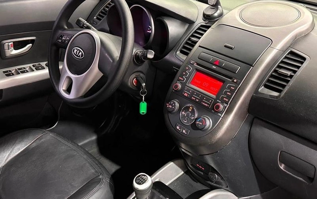 imagem-https://www.socarrao.com.br/sc-vehicle-images-prod/3469301/1788277169502-8365708_15_B_bd72c13c68.jpeg