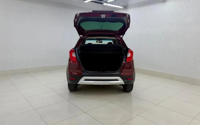 imagem-https://www.socarrao.com.br/sc-vehicle-images-prod/3469644/1788387848016-8421585_10_B_1b2f915a05.jpeg