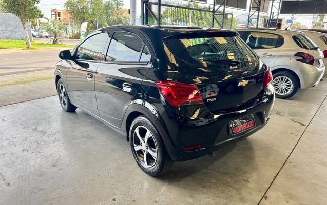 imagem-https://www.socarrao.com.br/sc-vehicle-images-prod/3469702/1788206666716-64db65ab4cac4e07a89a530ecc778ac3_1787746359455.jpg