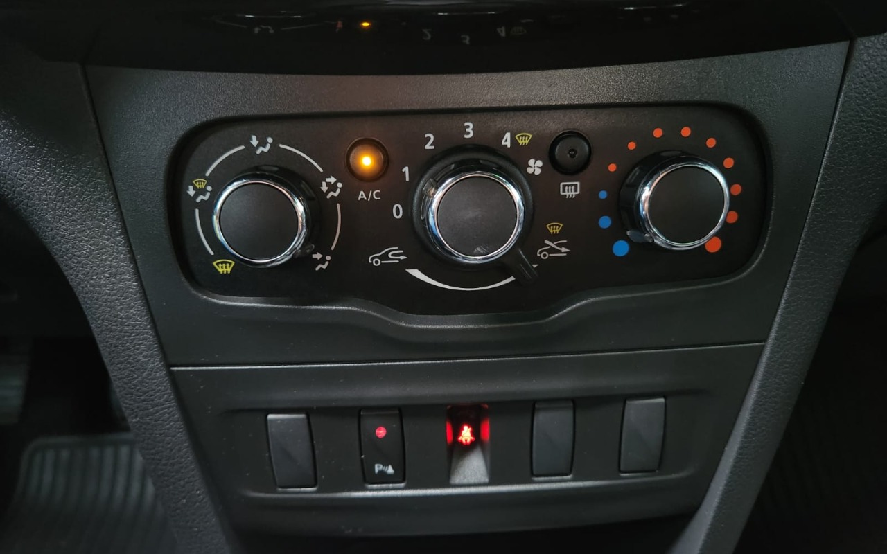 imagem-https://www.socarrao.com.br/sc-vehicle-images-prod/3469744/1787836624259-V2hhdHNBcHAgSW1hZ2UgMjAyNi0wOC0xMSBhdCAxMC4wOS4wMC5qcGVn.jpeg