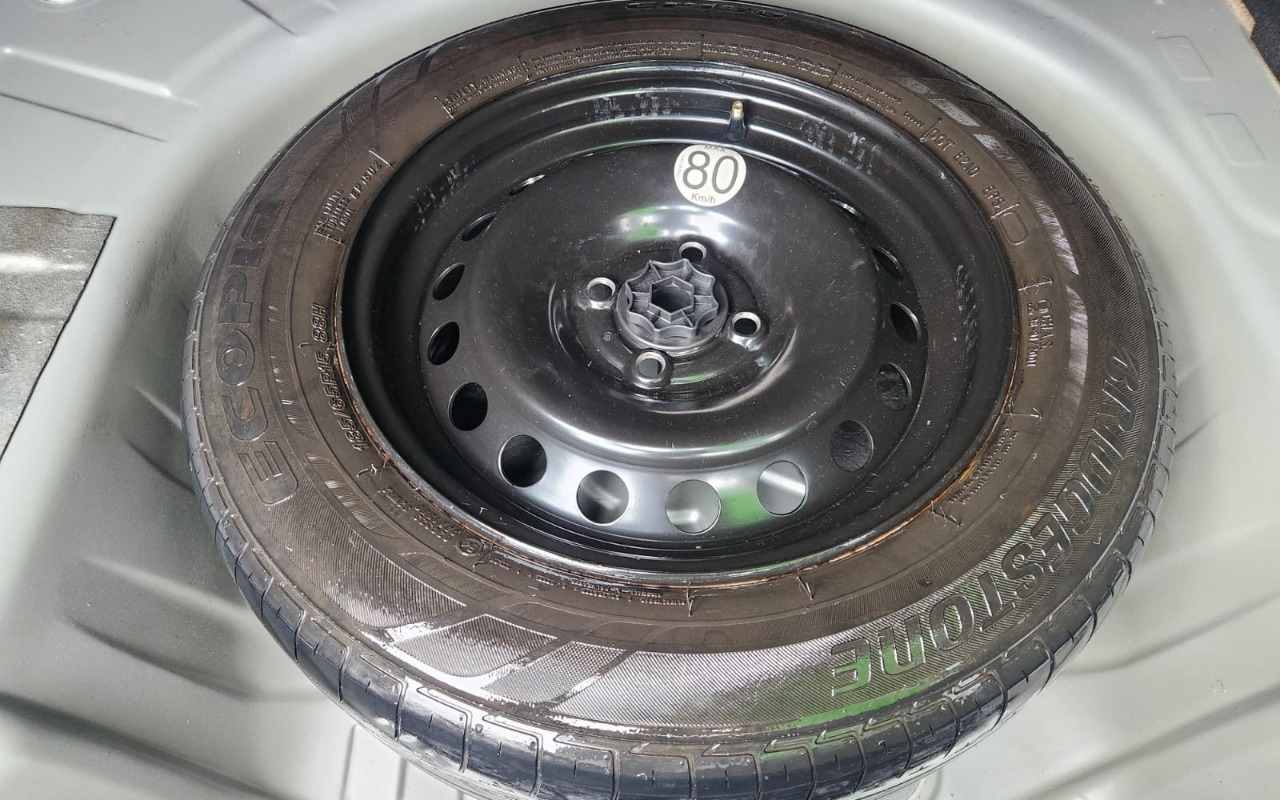 imagem-https://www.socarrao.com.br/sc-vehicle-images-prod/3469744/1787836624866-V2hhdHNBcHAgSW1hZ2UgMjAyNi0wOC0xMSBhdCAxMC4wOS4wNCAoMSkuanBlZw.jpeg