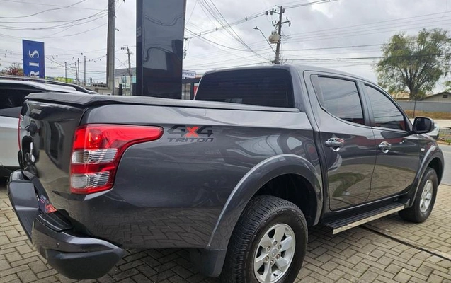 imagem-https://www.socarrao.com.br/sc-vehicle-images-prod/3470080/1788525314054-8348950_7_B_d3c55199f8.jpeg