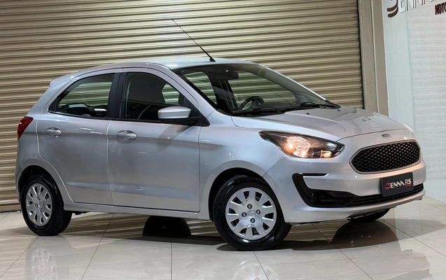 imagem-https://www.socarrao.com.br/sc-vehicle-images-prod/3470109/1787837348667-beMibckWSscxYyqTlR9Qg6ah3kWbxDn2.jpg