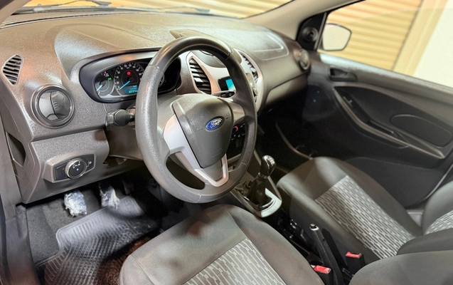 imagem-https://www.socarrao.com.br/sc-vehicle-images-prod/3470109/1787837348674-P3ig7HY3gVvh3NaitKGTFIc3NSVwTNP9.jpg