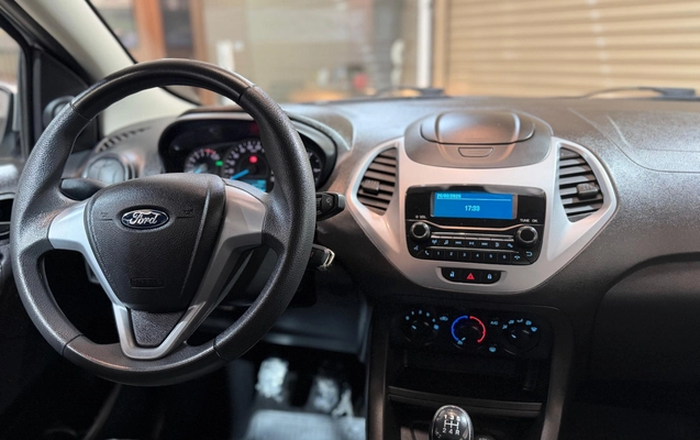 imagem-https://www.socarrao.com.br/sc-vehicle-images-prod/3470109/1787837348675-0N25HHy2sfF7Qae7orwXLL96EQJo65Pd.jpg