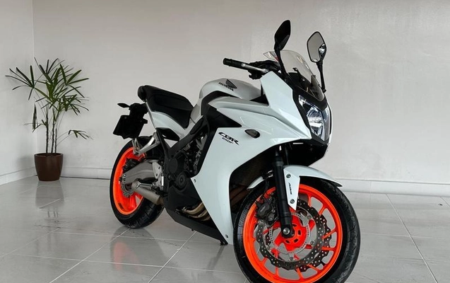 imagem-https://www.socarrao.com.br/sc-vehicle-images-prod/3470141/1788609633303-8414120_0_B_555c926659.jpeg