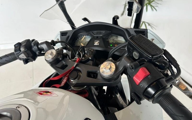 imagem-https://www.socarrao.com.br/sc-vehicle-images-prod/3470141/1788609633321-8414120_9_B_f777e15b72.jpeg
