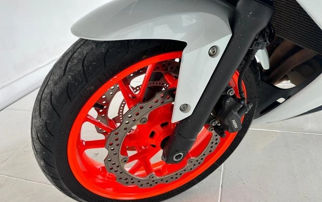 imagem-https://www.socarrao.com.br/sc-vehicle-images-prod/3470141/1788609633329-8414120_13_B_93e407764c.jpeg